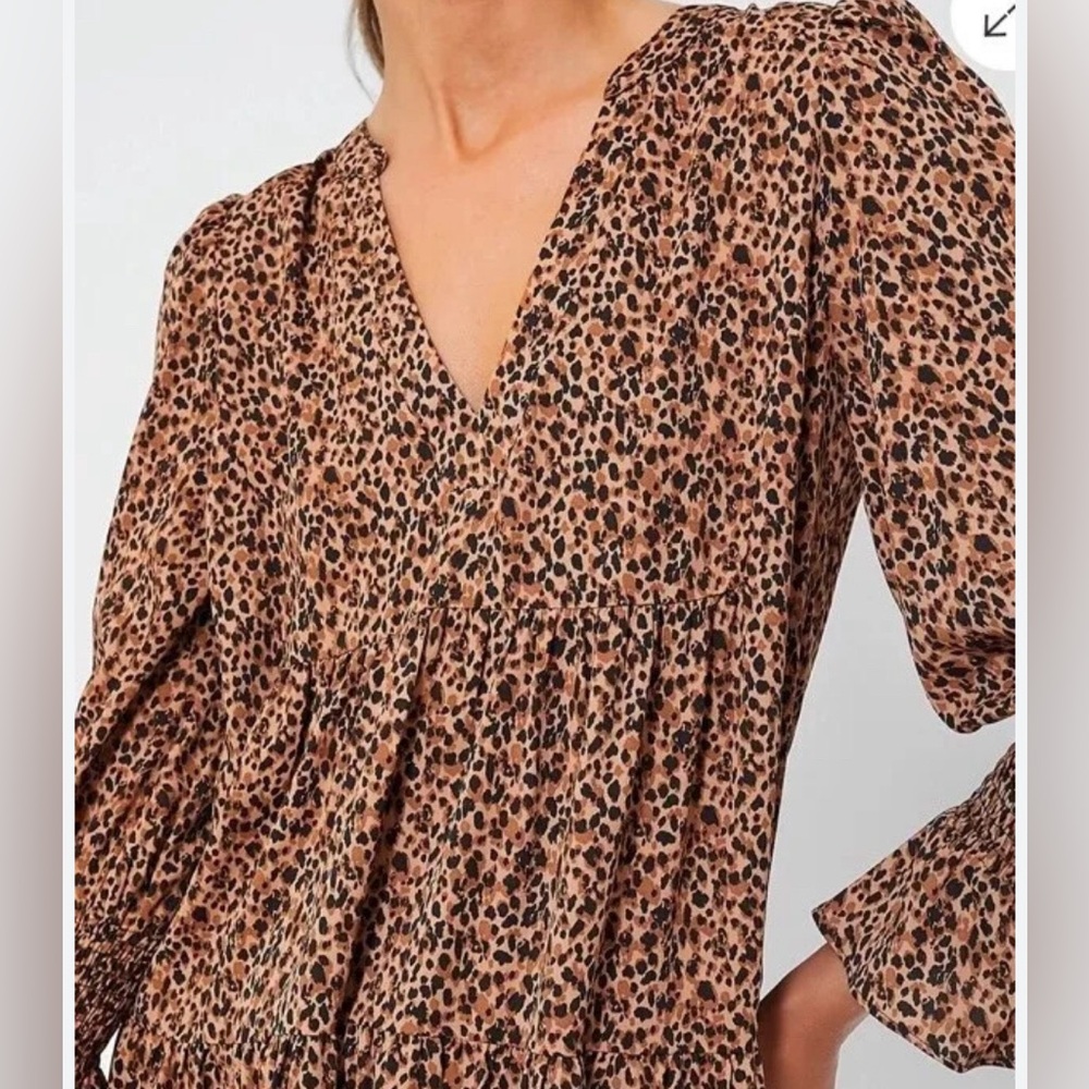 M Leopard Print Women's Blouse with fabric covered buttons Hem & Thread NWT